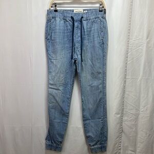 🦜 nwt Abercrombie and Fitch denim joggers